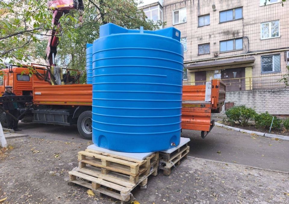 Денис Пушилин: Ускорили установку дополнительных емкостей под воду для бытовых нужд