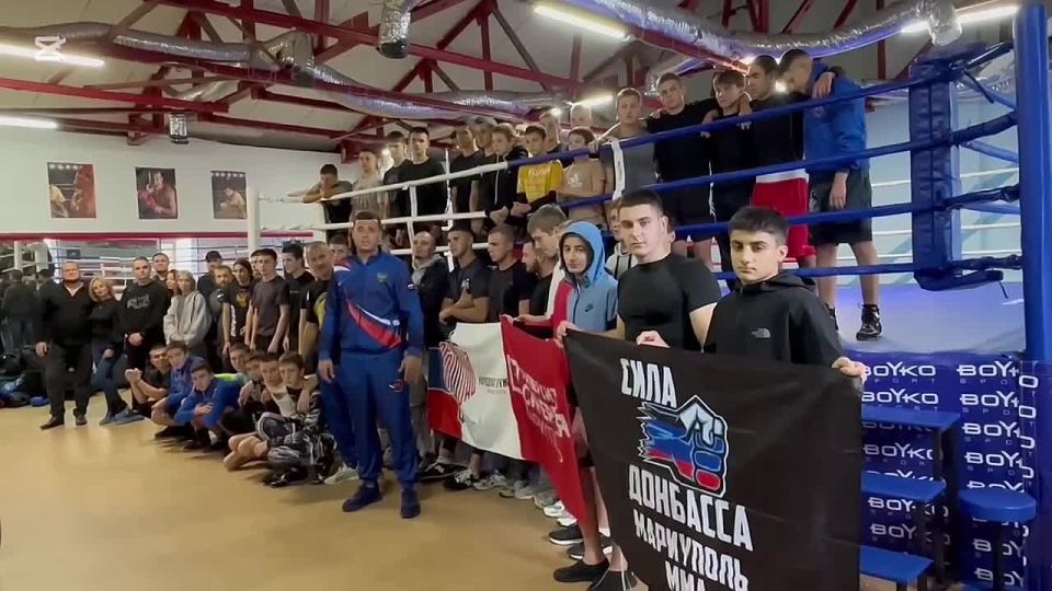 Единство силы и духа!. В городе Мариуполь прошла особенная тренировка, объединяющая организации «Народная Дружина», «Сила Донбаса» и Федерацию бокса Мариуполь