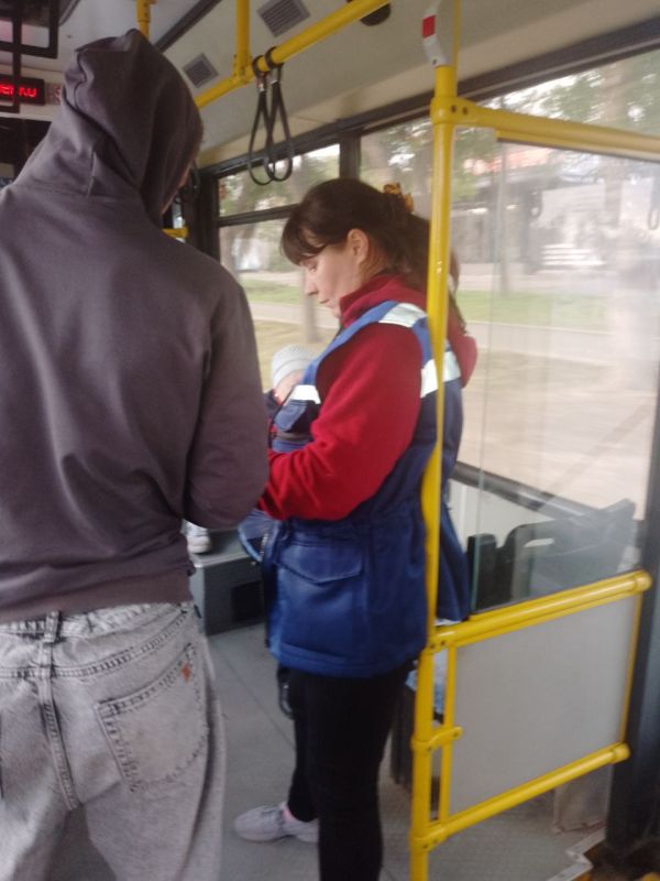 :         ѻ     683   