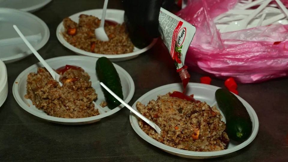 Болеем за наших!. В Евпатории проходит финал футбольного чемпионата «Содружество» Болеем за наших!. В Евпатории проходит финал футбольного чемпионата «Содружество»