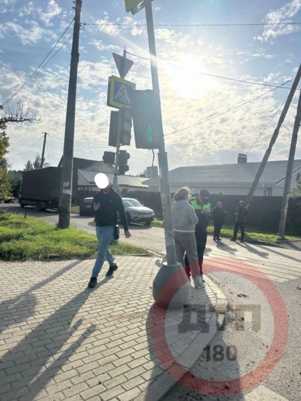 Вчера вечером (8 октября) произошло ДТП на пересечении ул.Бахчиванджи и ул.Зелинского Вчера вечером (8 октября) произошло ДТП на пересечении ул.Бахчиванджи и ул.Зелинского