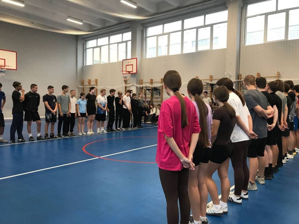   N 15 .  09.10      !