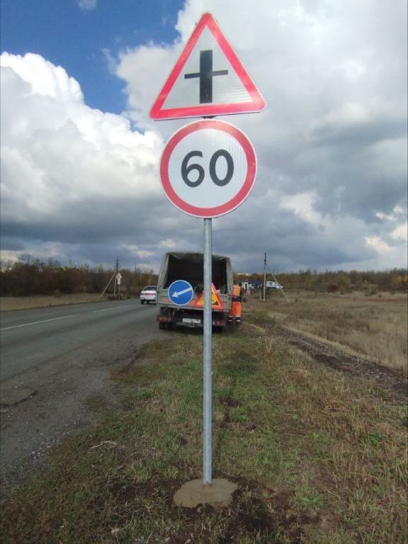 На выходных продолжаились работы по обеспечению содержания автомобильных дорог общего пользования На выходных продолжаились работы по обеспечению содержания автомобильных дорог общего пользования