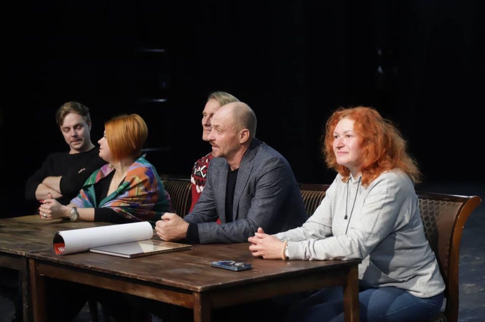 Артисты Мариупольского театра выступили в Кузбассе Артисты Мариупольского театра выступили в Кузбассе