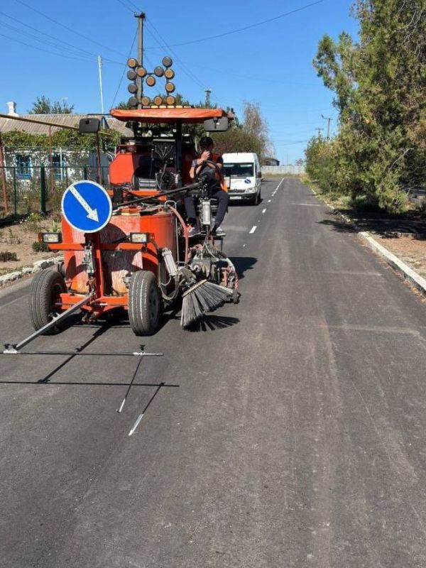 Завершаем работы по приведению к нормативному состоянию УДС Мариупольской агломерации Завершаем работы по приведению к нормативному состоянию УДС Мариупольской агломерации