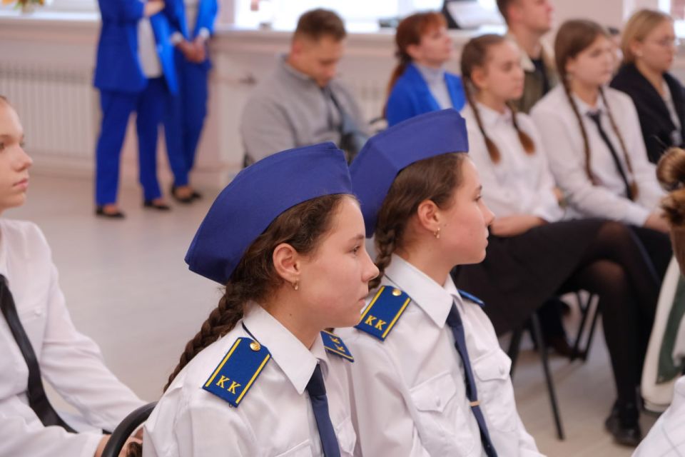 �� ������ ��� ������!. � ������� ����� � 6 ������ ���������� ������� ����� ����� � ������ � ���� �����������, �������� � ���� ���, � ������ ��������� � ������� ���������