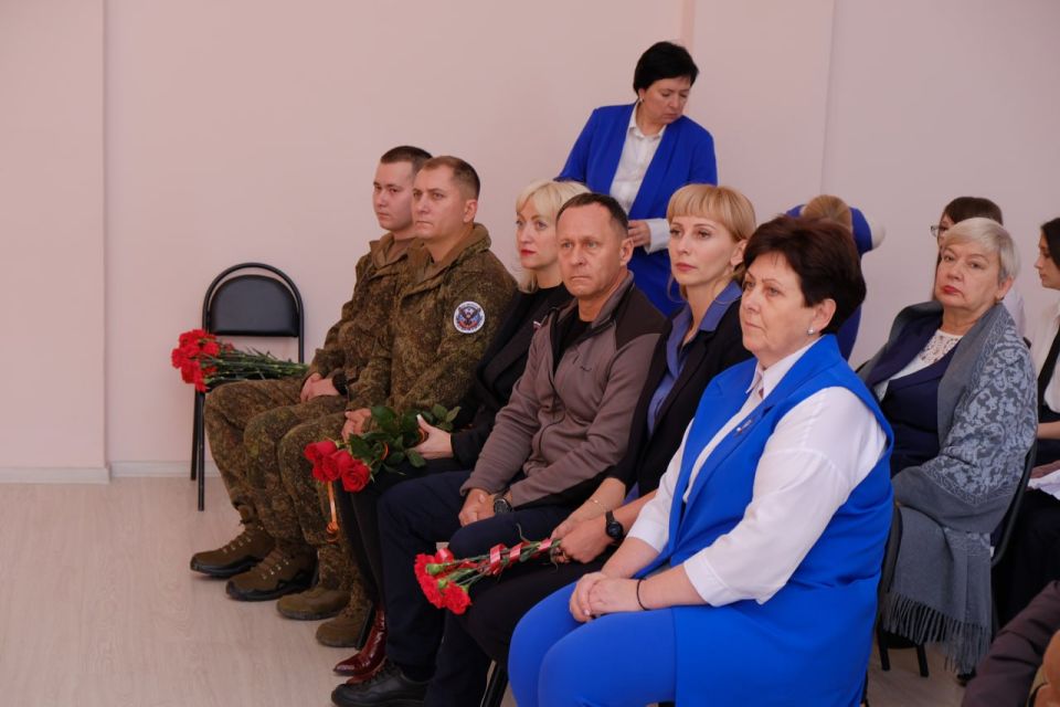 �� ������ ��� ������!. � ������� ����� � 6 ������ ���������� ������� ����� ����� � ������ � ���� �����������, �������� � ���� ���, � ������ ��������� � ������� ���������