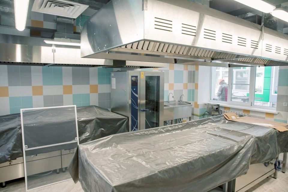 Антон Кольцов: Продолжаем восстановление городских объектов образования