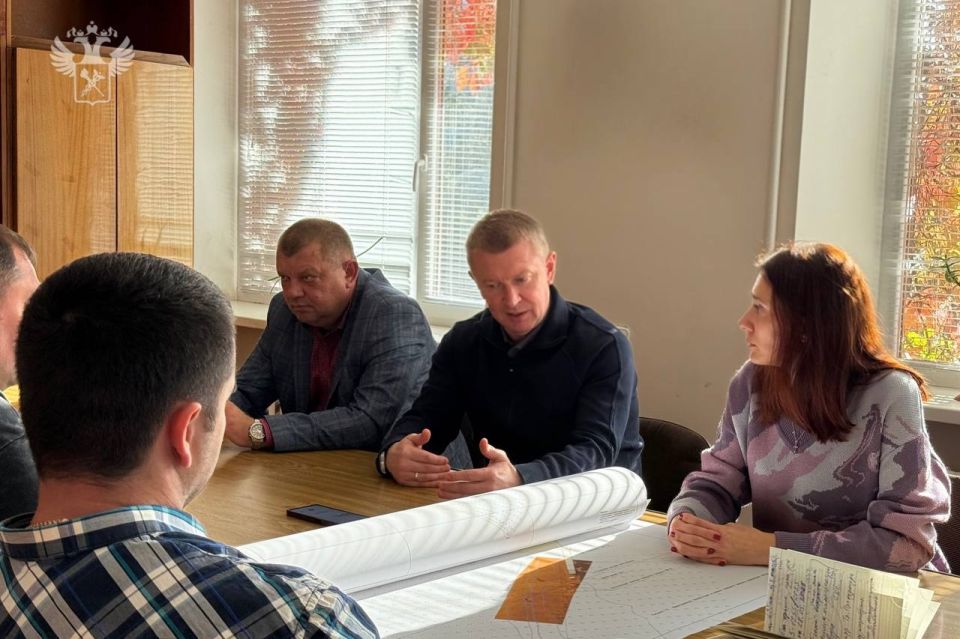 Начальник ЮТУ посетил с рабочей поездкой регион деятельности Донецкой и Крымской таможен Начальник ЮТУ посетил с рабочей поездкой регион деятельности Донецкой и Крымской таможен