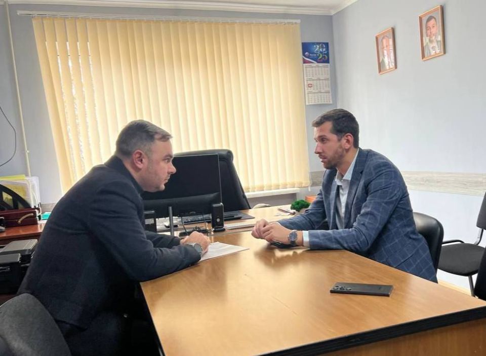 Друзья, состоялась рабочая встреча с заместителем руководителя управы Орджоникидзевского внутригородского района города Мариуполь Сальниковым Николаем Николаевичем Друзья, состоялась рабочая встреча с заместителем руководителя управы Орджоникидзевского внутригородского района города Мариуполь Сальниковым Николаем Николаевичем