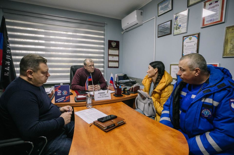 Антон Кольцов: Ответил на вопросы жителей левобережья Антон Кольцов: Ответил на вопросы жителей левобережья