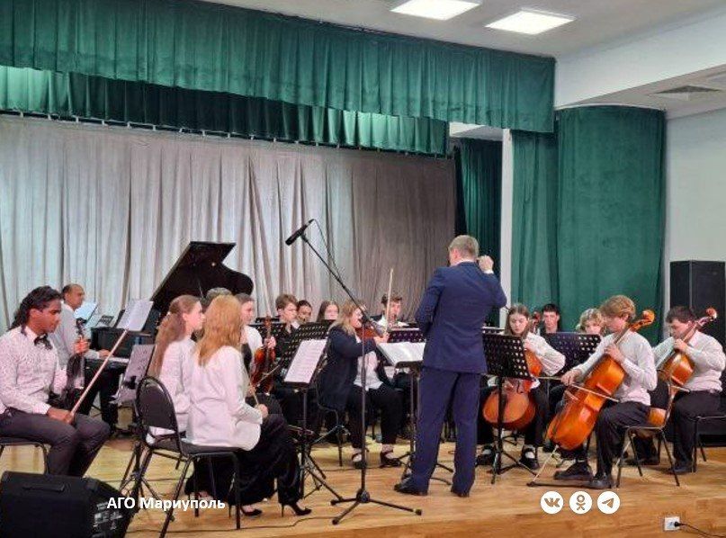 Юных мариупольских музыкантов посвятили в духовики Юных мариупольских музыкантов посвятили в духовики