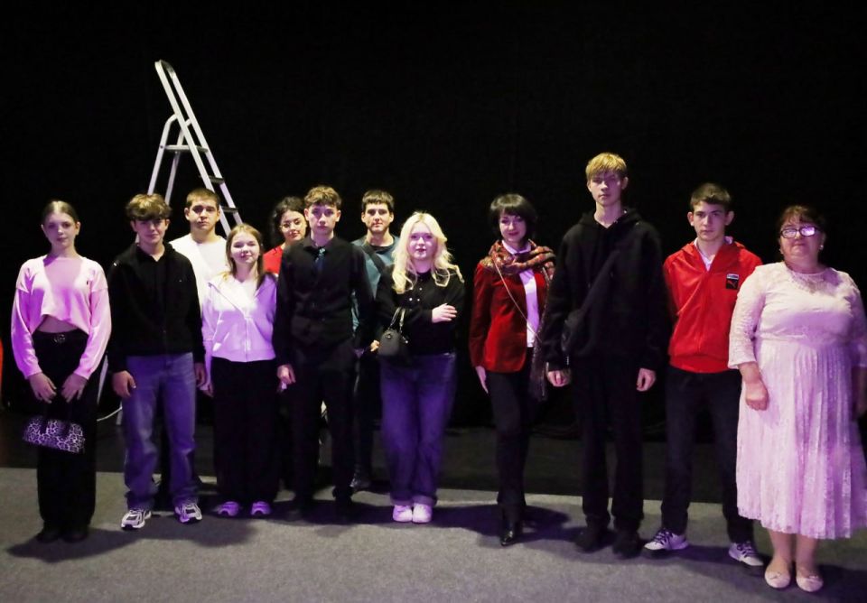 Театральные экскурсии в Мариупольском театре Театральные экскурсии в Мариупольском театре