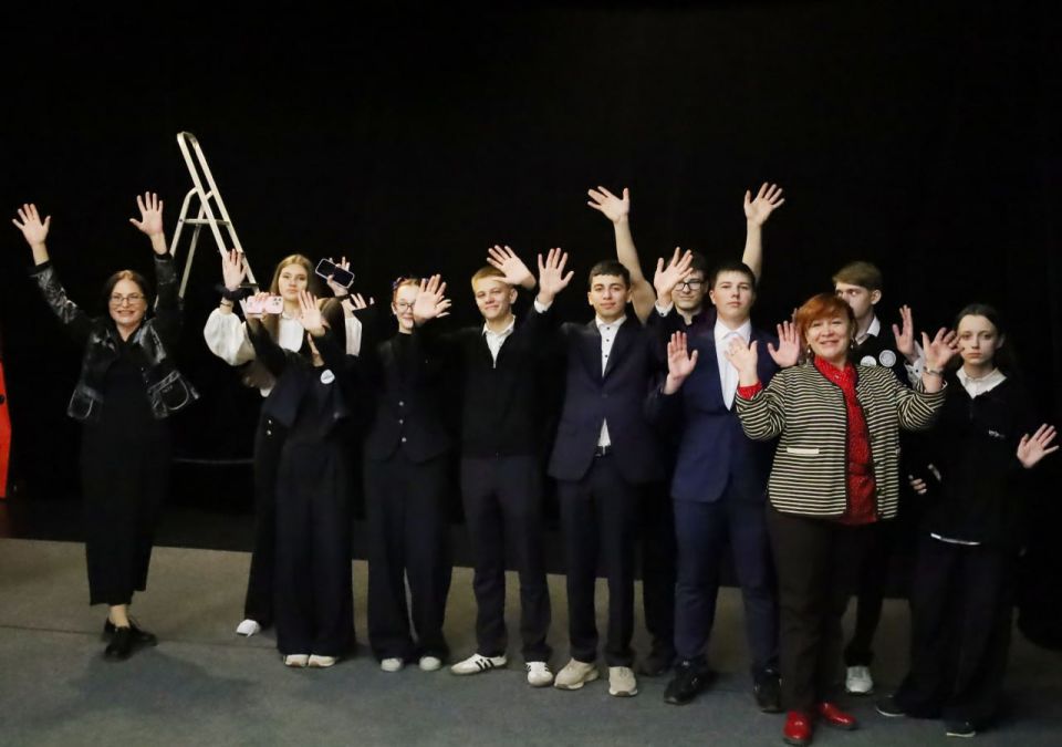 Театральные экскурсии в Мариупольском театре Театральные экскурсии в Мариупольском театре