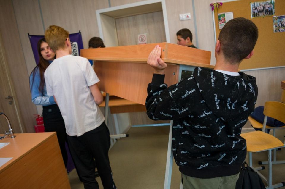 В мариупольских школах №14 и №59 созданы Школьные спасательные отряды В мариупольских школах №14 и №59 созданы Школьные спасательные отряды