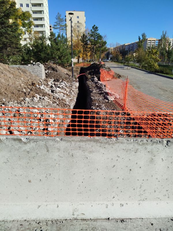 В парке Победы подготовлены траншеи для прокладки подземных коммуникаций В парке Победы подготовлены траншеи для прокладки подземных коммуникаций