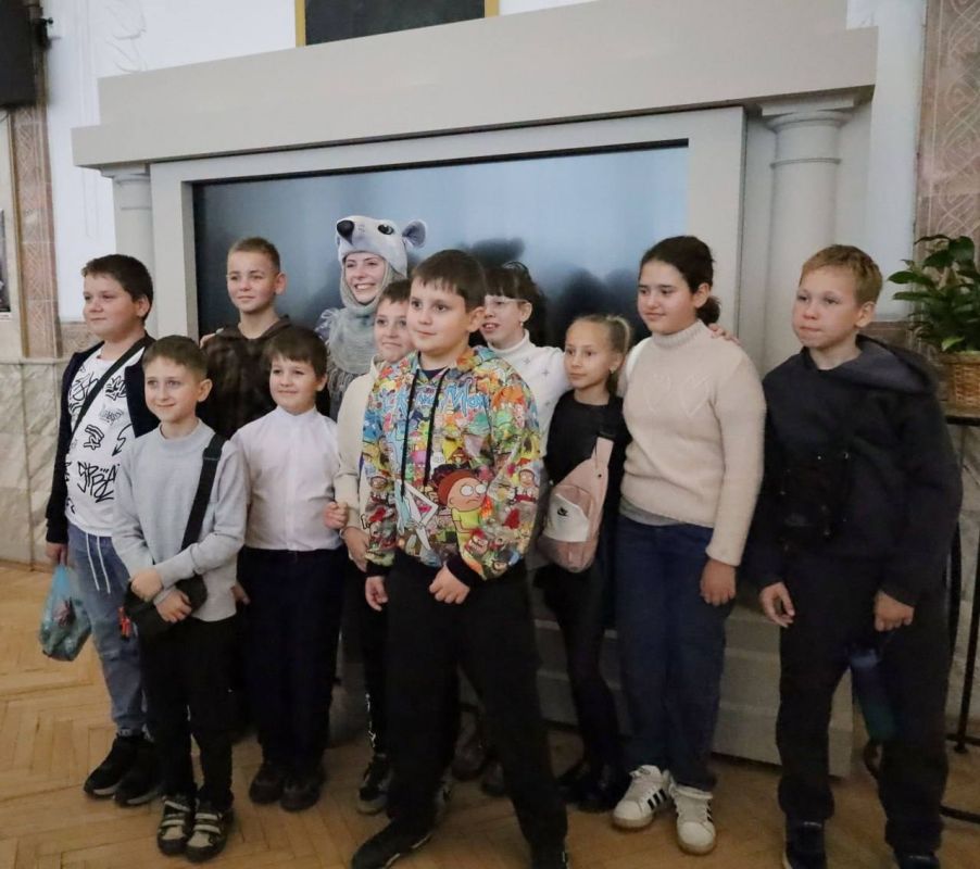 В Мариупольском театре прошли показы спектаклей для детей В Мариупольском театре прошли показы спектаклей для детей