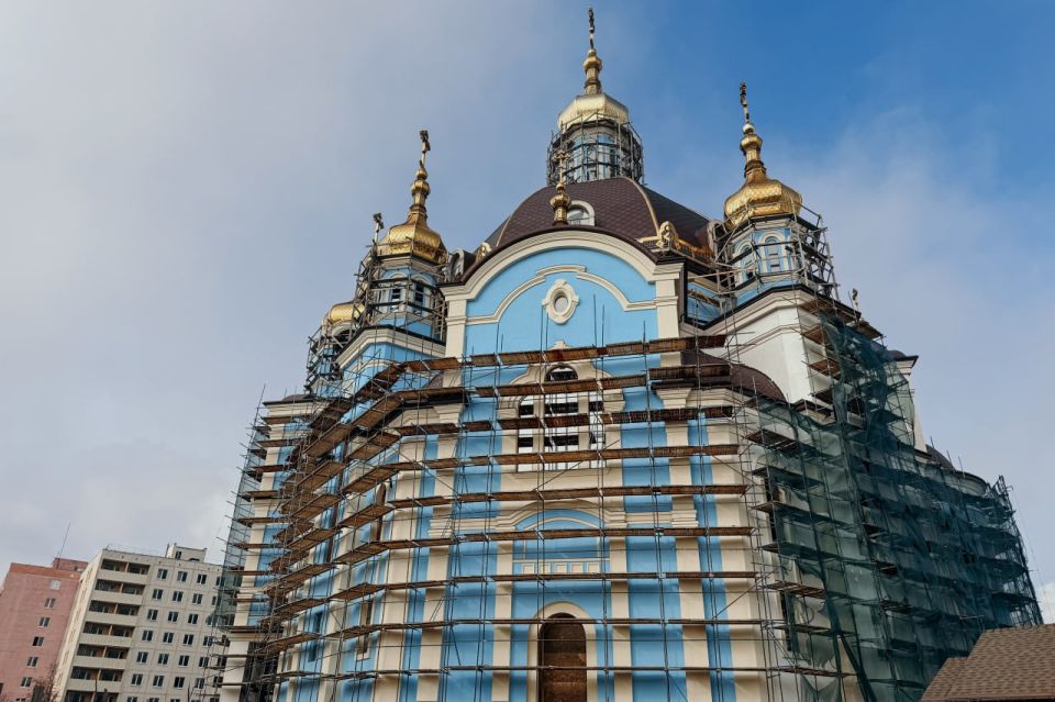 Петербург помогает вернуть к жизни Собор Покрова Божьей Матери в Мариуполе