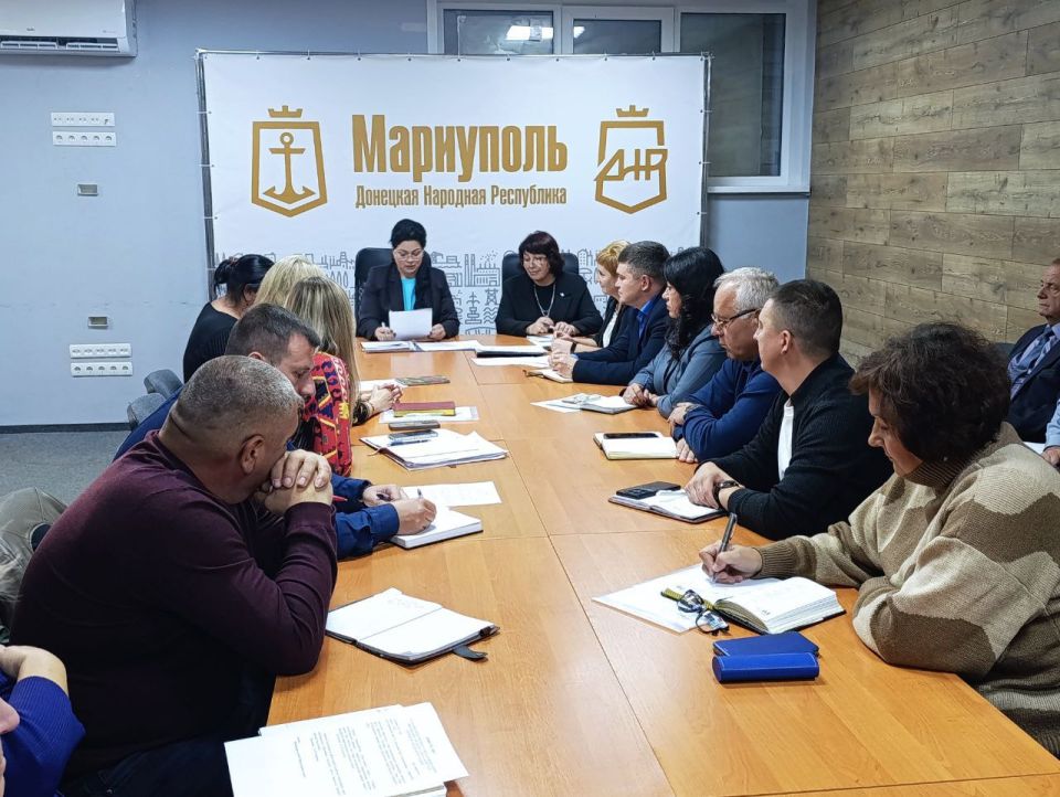 Кто входит в Общественный совет Мариуполя?