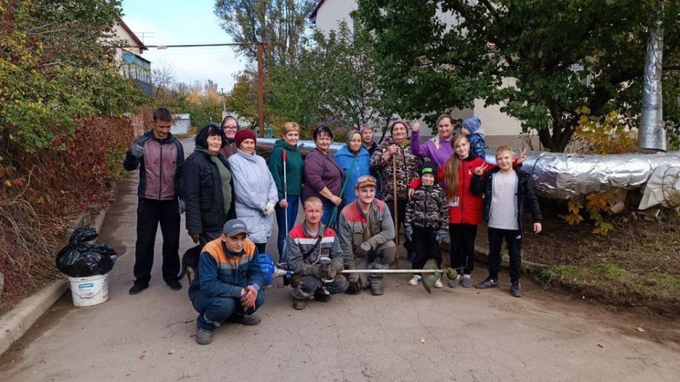 Активные жители Ильичевского района города Мариуполь участвуют в III Всероссийском конкурсе лучших практик управления многоквартирными домами!