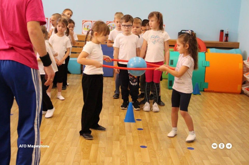 Мариупольским малышам организовали физкультурно-оздоровительное мероприятие Мариупольским малышам организовали физкультурно-оздоровительное мероприятие