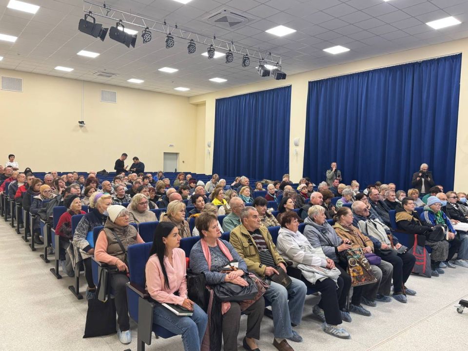 В Мариуполе состоялся открытый диалог по вопросам переоформления документов об инвалидности В Мариуполе состоялся открытый диалог по вопросам переоформления документов об инвалидности