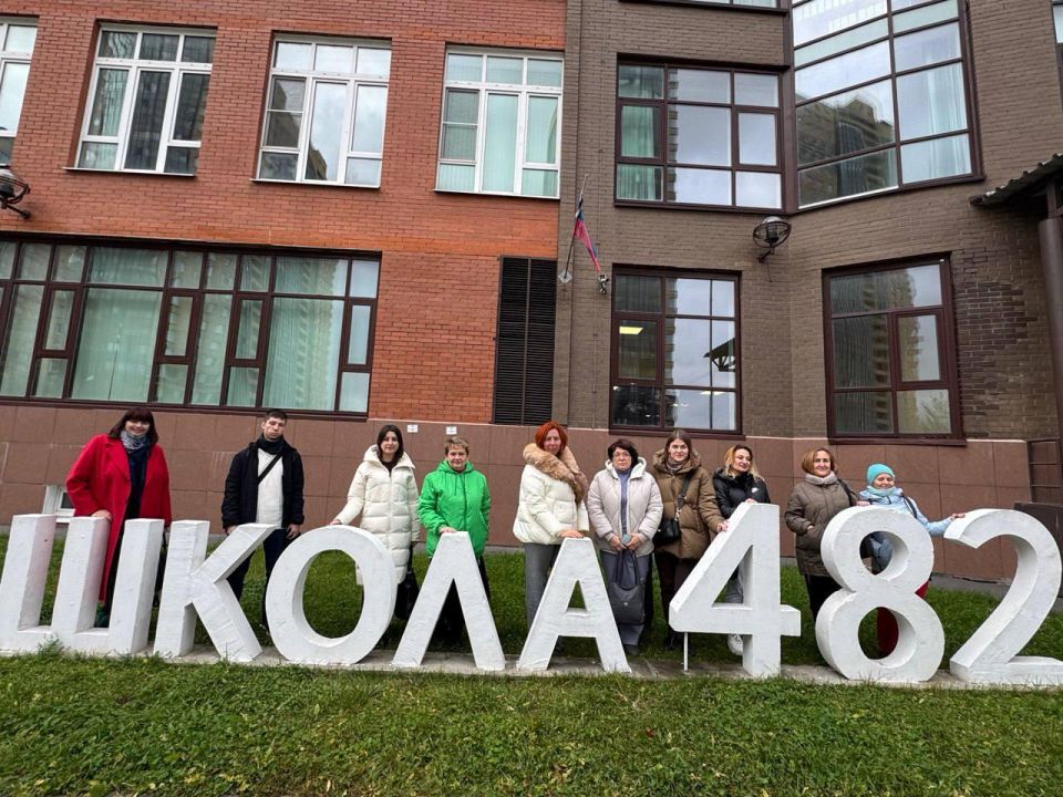 Мариупольские педагоги познакомились с экологическими инновациями петербургской школы Мариупольские педагоги познакомились с экологическими инновациями петербургской школы