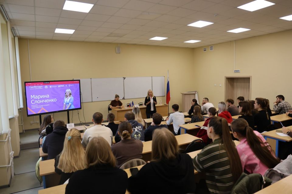 Антон Кольцов: Продолжаем работу по формированию кадрового резерва и привлечению молодых специалистов на наши предприятия, в учреждения и организации Антон Кольцов: Продолжаем работу по формированию кадрового резерва и привлечению молодых специалистов на наши предприятия, в учреждения и организации