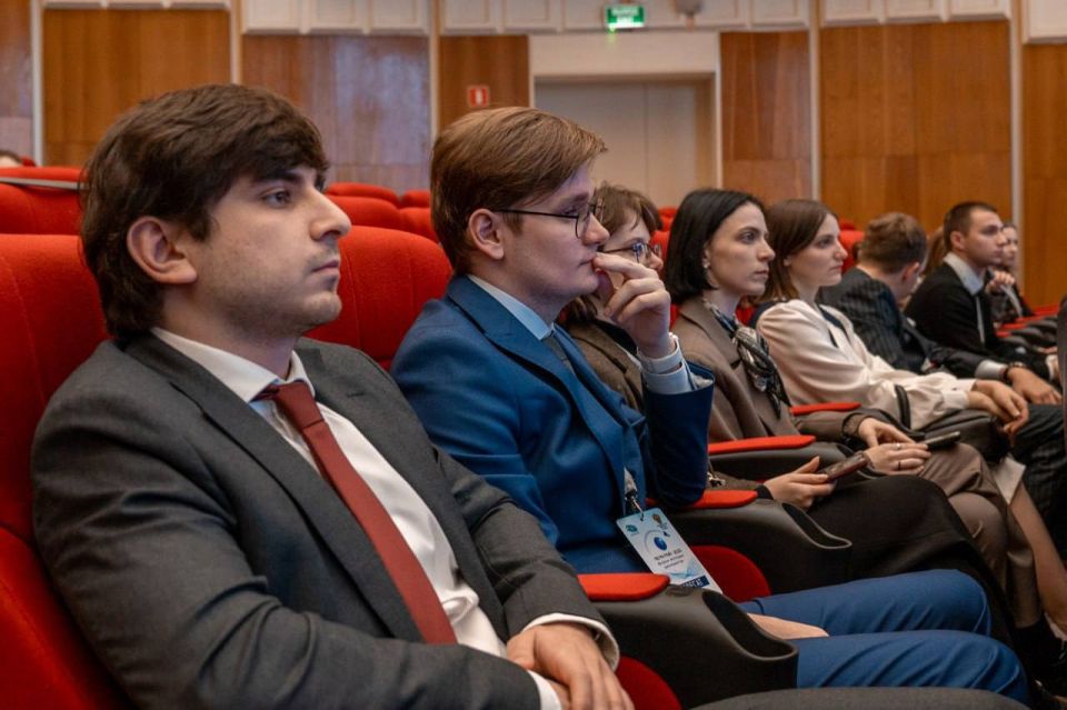  :    III    -2025,        . . . 