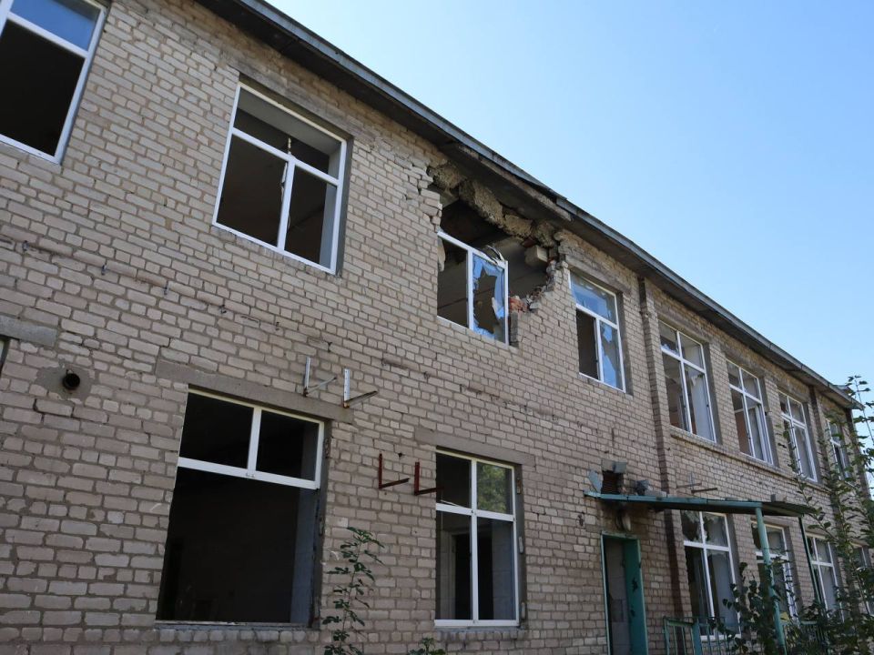 Техническое обследование детского сада в Мариуполе: первый шаг к восстановлению Техническое обследование детского сада в Мариуполе: первый шаг к восстановлению