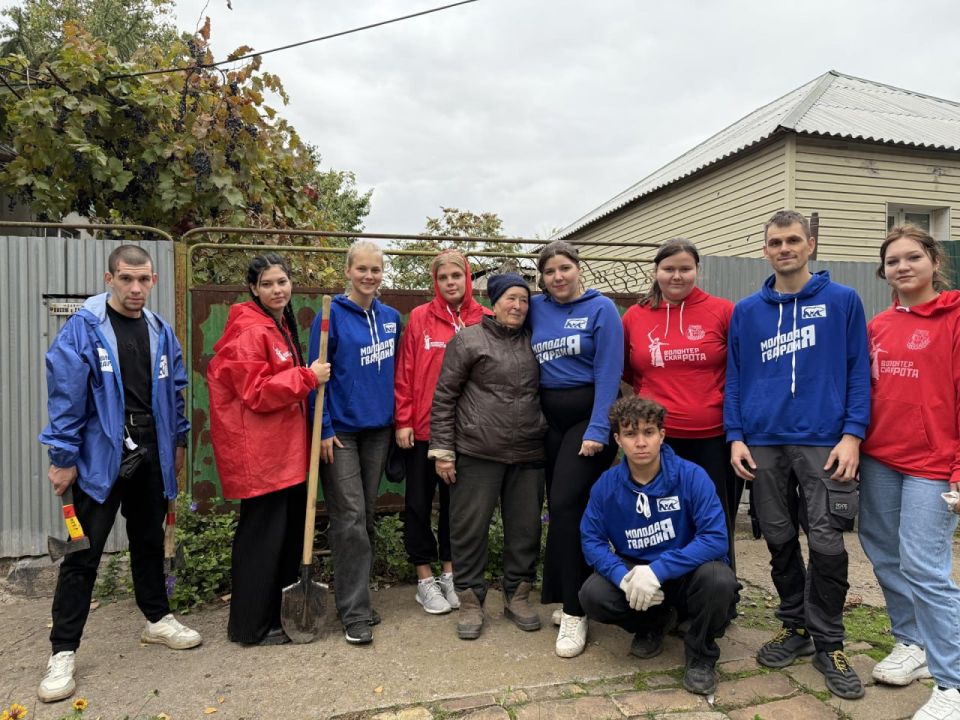 Смоленские волонтеры побывали с гуманитарной миссией в Мариуполе Смоленские волонтеры побывали с гуманитарной миссией в Мариуполе