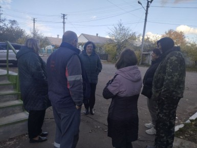 Заведующий Старокрымским сектором Цымбой Элла Федоровна провела встречу с представителями трудовых коллективов поселка