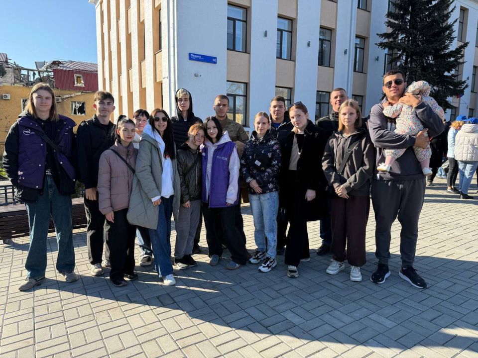 В рамках партийного проекта "ЕДИНОЙ РОССИИ" "Историческая память", активисты Мариупольского местного отделения приняли участие в масштабной эколого-патриотической акции по высадке деревьев " Сад памяти ", которая проходила в... В рамках партийного проекта "ЕДИНОЙ РОССИИ" "Историческая память", активисты Мариупольского местного отделения приняли участие в масштабной эколого-патриотической акции по высадке деревьев " Сад памяти ", которая проходила в...