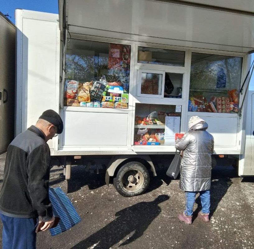 С 1 по 5 ноября 2025 года осуществлена выездная торговля с использованием автомагазинов в населенных пунктах городских округов Донецк, Горловка, Мариуполь, на территории г С 1 по 5 ноября 2025 года осуществлена выездная торговля с использованием автомагазинов в населенных пунктах городских округов Донецк, Горловка, Мариуполь, на территории г