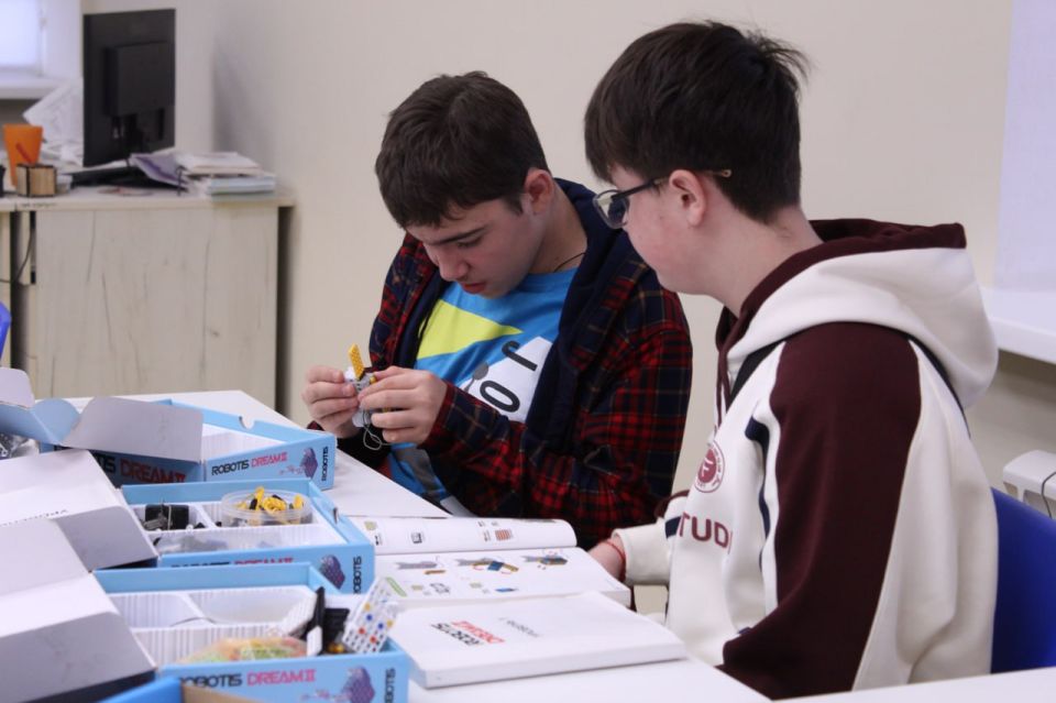 ������-����������� ���������� � � �����, � ������� ���������