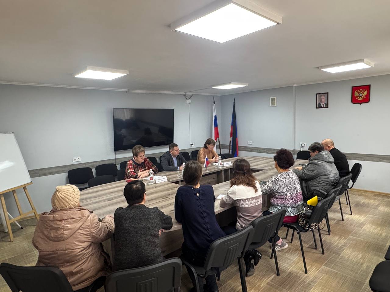 Руководитель Управы Игорь Овсиенко провел встречу с жителями по вопросам медицины