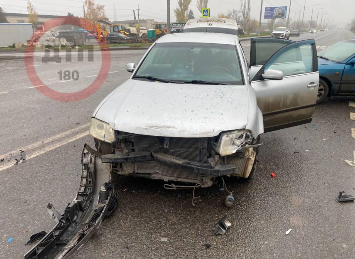 ДТП произошло на Володарском шоссе ДТП произошло на Володарском шоссе