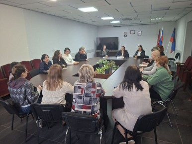 Состоялась встреча первого заместителя руководителя Управы Ильичевского внутригородского района города Мариуполь Соломиной Татьяны с сотрудниками Управы