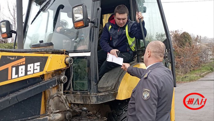 На Железных дорогах Новороссии проходит месячник «Внимание, переезд!» На Железных дорогах Новороссии проходит месячник «Внимание, переезд!»