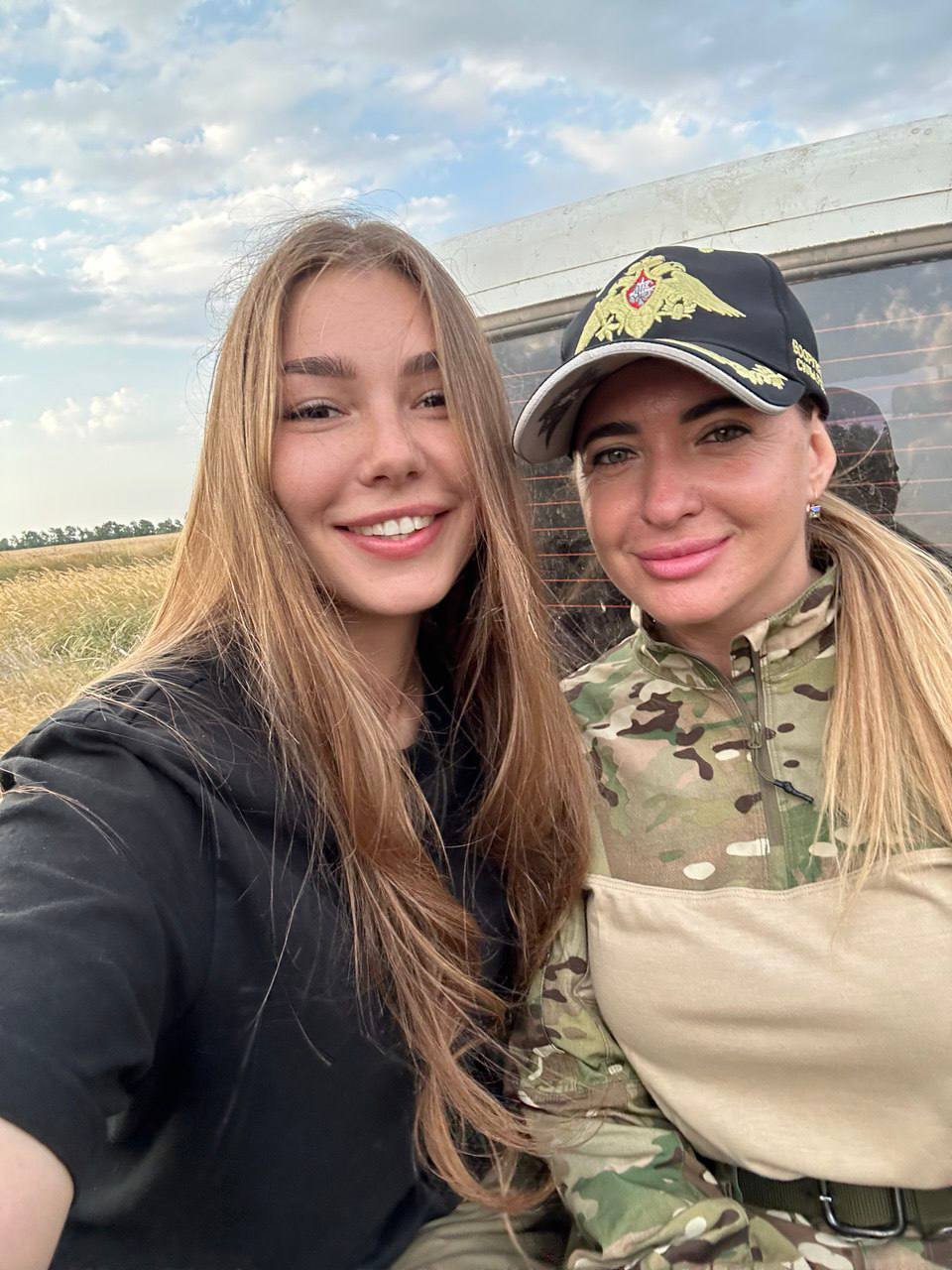 Марьяна Наумова: Сегодня День Рождения у моей замечательной подруги замполита Анны Илясовой, позывной «Белка» Марьяна Наумова: Сегодня День Рождения у моей замечательной подруги замполита Анны Илясовой, позывной «Белка»