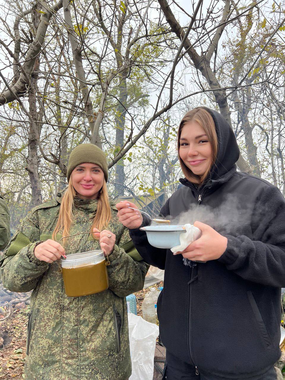 Марьяна Наумова: Сегодня День Рождения у моей замечательной подруги замполита Анны Илясовой, позывной «Белка» Марьяна Наумова: Сегодня День Рождения у моей замечательной подруги замполита Анны Илясовой, позывной «Белка»