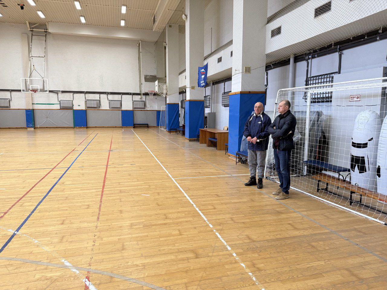 Антон Кольцов: Ознакомился с ходом восстановления спорткомплекса «Ильичевец» Антон Кольцов: Ознакомился с ходом восстановления спорткомплекса «Ильичевец»