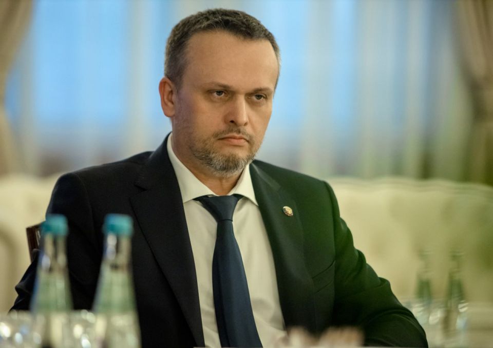 К 2030 году в России должен функционировать 241 аэропорт, в том числе 5 аэропортов в исторических регионах: Донецке, Мариуполе, Луганске, Запорожье и Херсоне, сообщил министр транспорта РФ Андрей Никитин