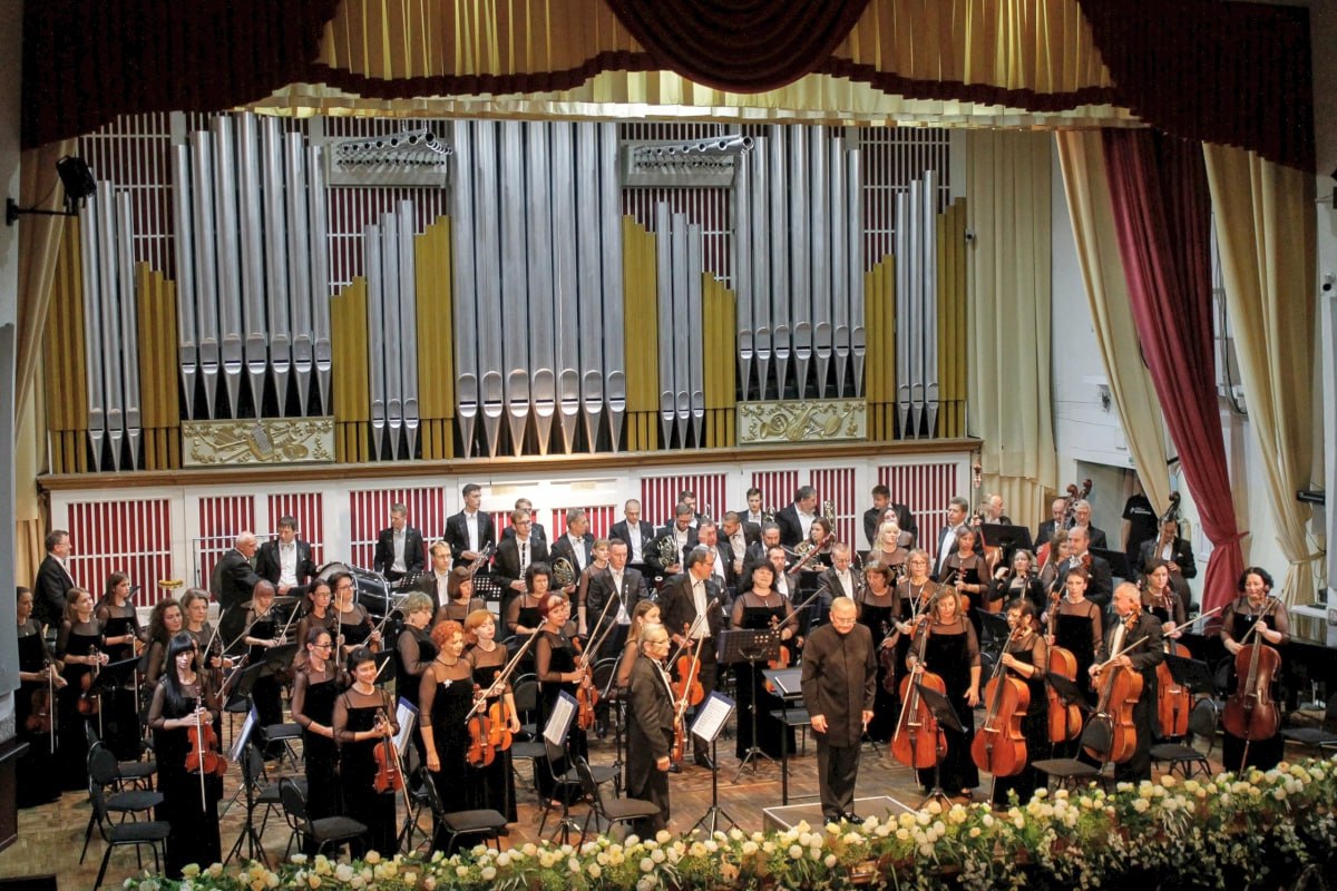 С «Почтой Донбасса» искусство становится ближе! Перечень услуг «Почты Донбасса» продолжает расширяться! С 18 ноября в отделениях почтовой связи можно приобрести билеты на концерты, которые проходят в Донецкой государственной...