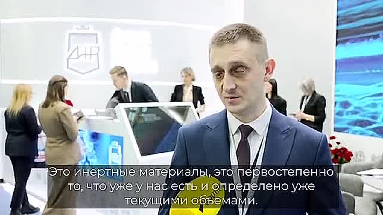 Автомобильные и ж/д дороги ДНР уже готовы к тому, что порт Мариуполя станет международным, рассказал корреспонденту @Sputniklive министр транспорта республики