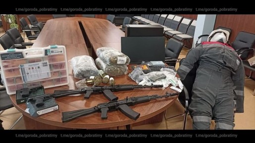 Мариупольские школы получили важную помощь от петербургского фонда «Победа» — новое учебное оборудование и наглядные пособия для занятий по ОБЗР