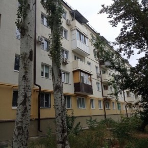 Строители Московской области ведут восстановление квартир в домах Мариуполя