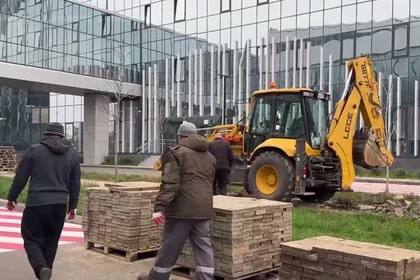 В Мариуполе готовят площадку для установки бюста генерал-майора Михаила Гудкова