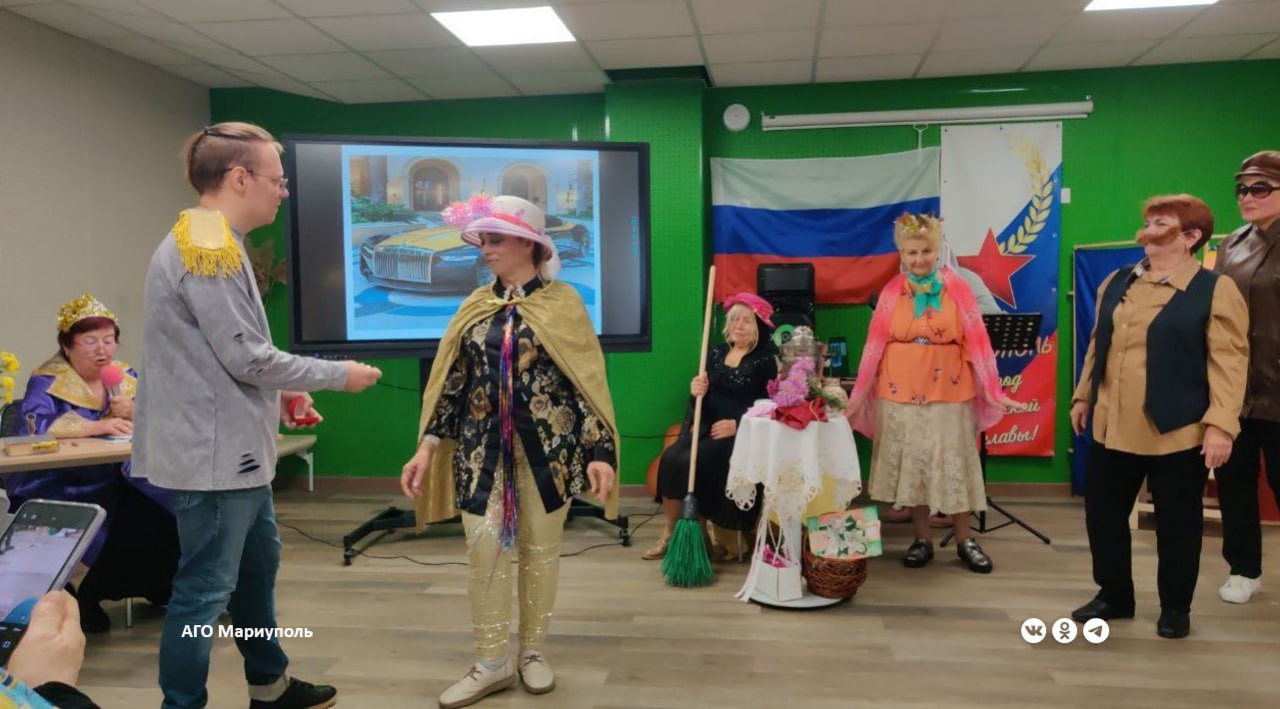 В Жовтневом районе прошла выставка работ молодого мариупольского художника В Жовтневом районе прошла выставка работ молодого мариупольского художника