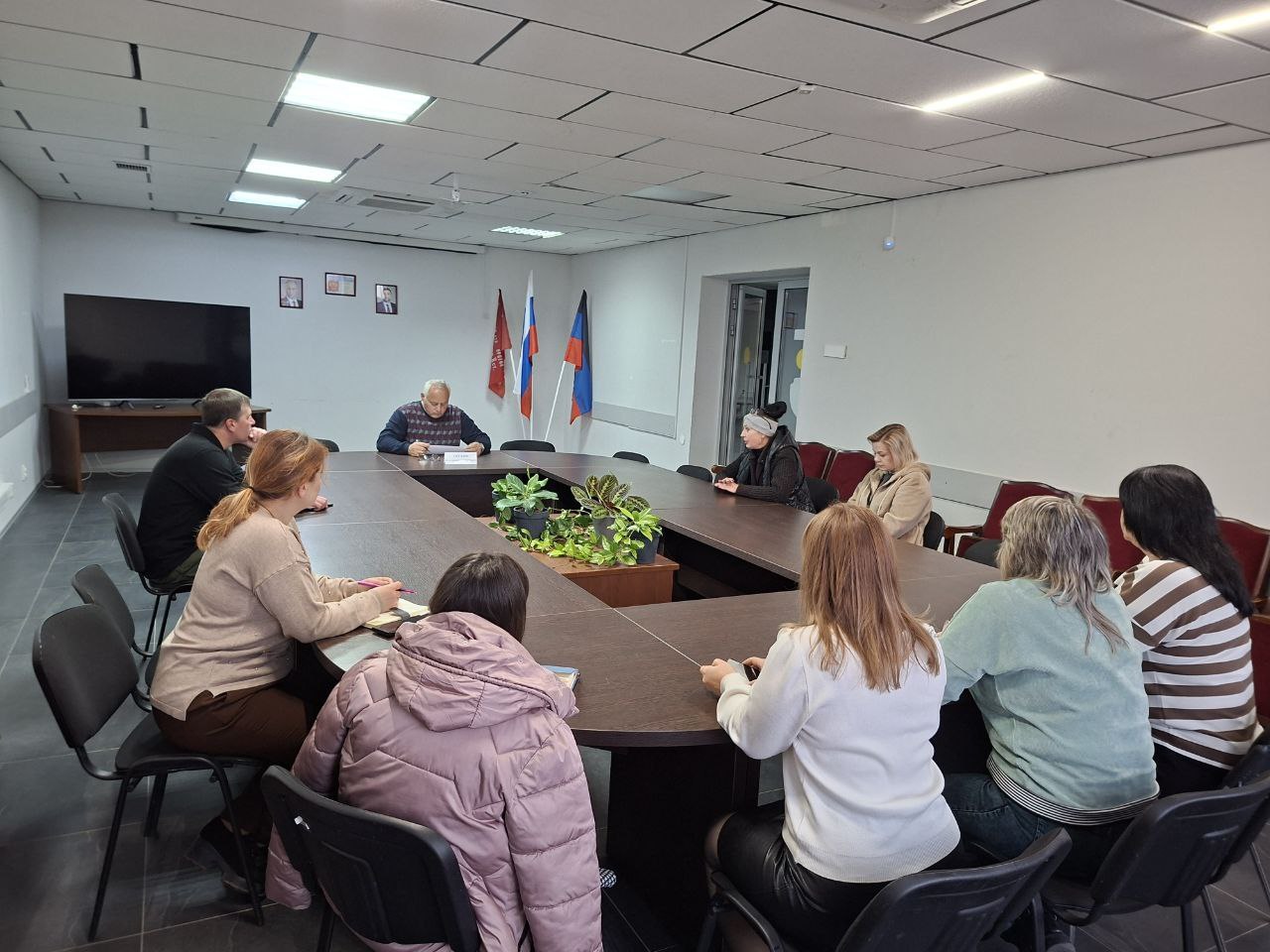 Состоялась встреча руководителя Управы Ильичевского внутригородского района г. Мариуполь Скударь Владимира с жителями